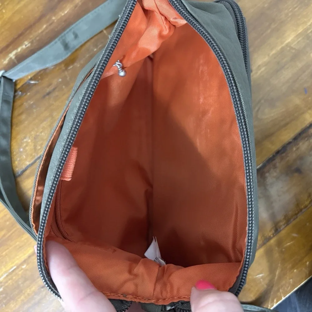 Baggallini Original Everyday Crossbody Purse Travel Bag Olive Green Orange Liner